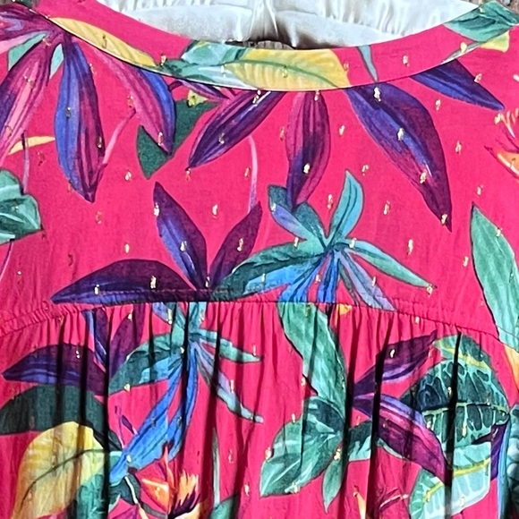 Chico’s Hot Pink Tropical Floral Clip Dot Ruffle Blouse Sparkly V-Neck Sz3/Sz16 - Picture 11 of 13